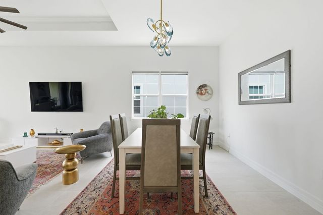 10550 Northbrook Circle, Palm Beach Gardens, FL 33412