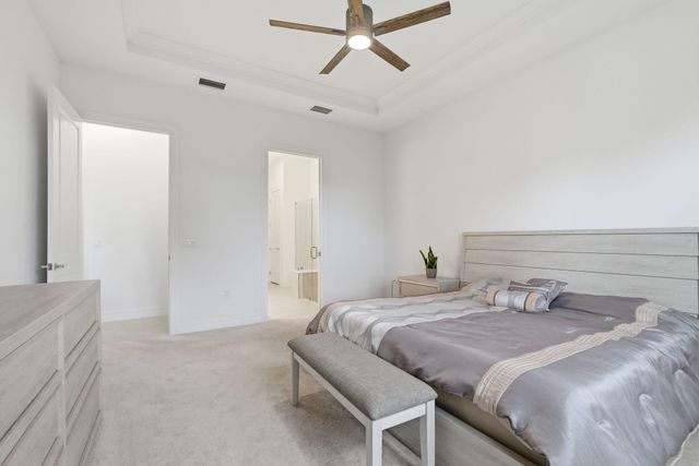 10550 Northbrook Circle, Palm Beach Gardens, FL 33412