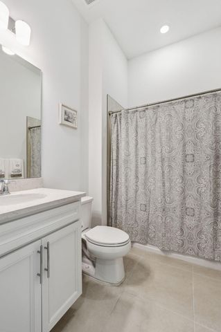 10550 Northbrook Circle, Palm Beach Gardens, FL 33412