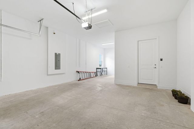 10550 Northbrook Circle, Palm Beach Gardens, FL 33412