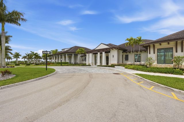 10550 Northbrook Circle, Palm Beach Gardens, FL 33412