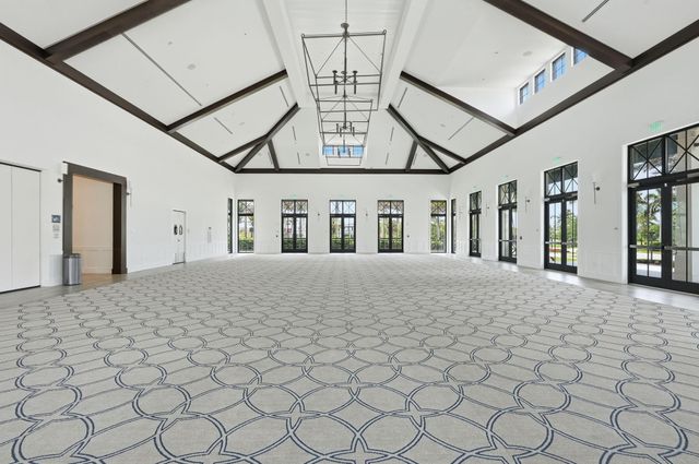 10550 Northbrook Circle, Palm Beach Gardens, FL 33412