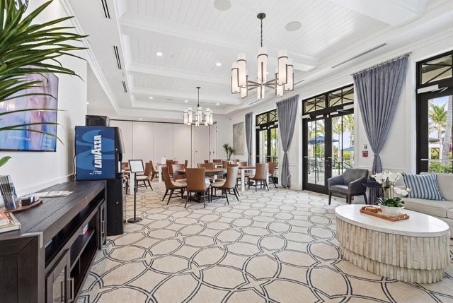 10550 Northbrook Circle, Palm Beach Gardens, FL 33412