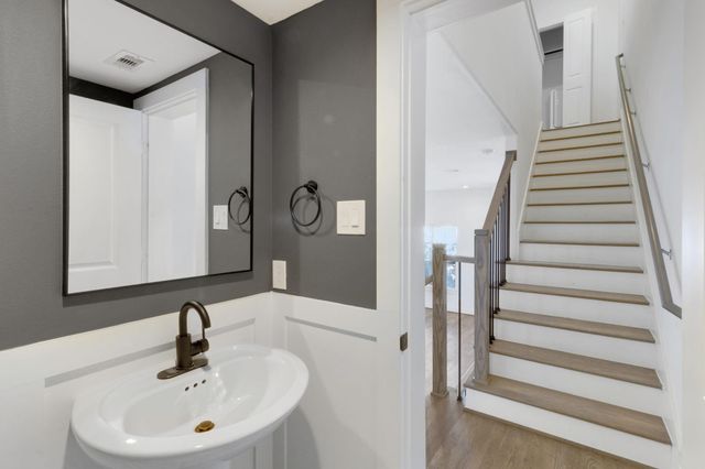 1526 Chestnut Street, Houston, TX 77009