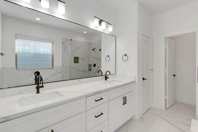 1526 Chestnut Street, Houston, TX 77009