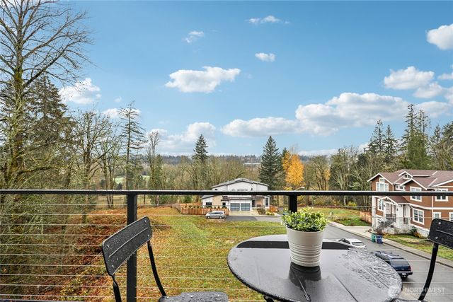 15415 NE 103rd Way, Redmond, WA 98052