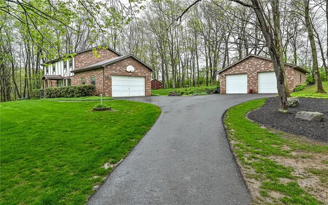 230 Election House Rd, Franklin Twp, PA 16001
