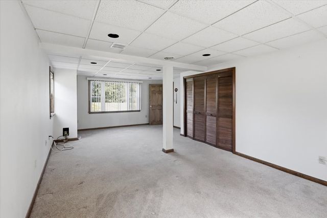 770 Old Warren Rd, Swansea, MA 02777