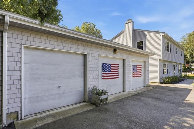 770 Old Warren Rd, Swansea, MA 02777