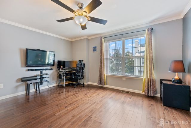 2 Guisborough Way, Edison, NJ 08820