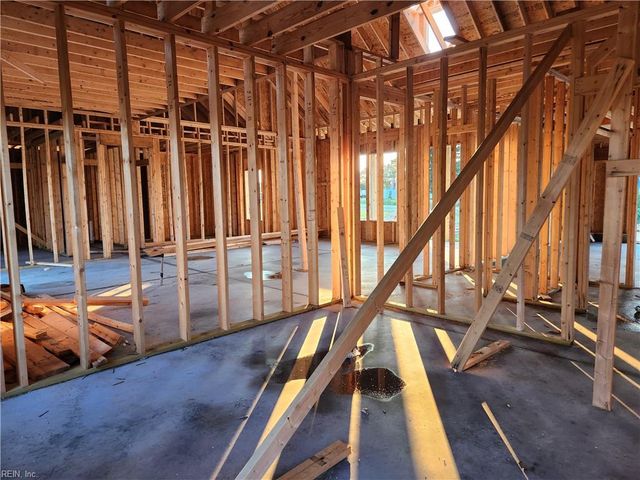 130 Hampton PL, Winfall, NC 27985