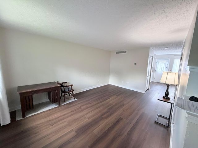 1953 Slaton Court, Columbus, OH 43235