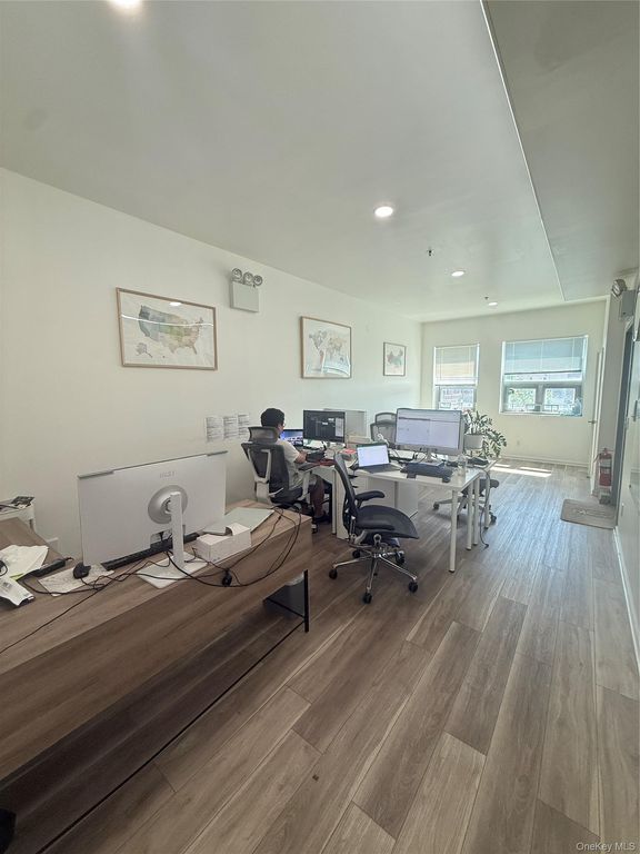 131-08 40th Road, Flushing, NY 11354 — photo 2