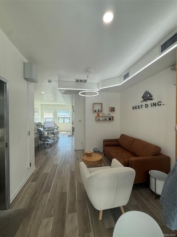 131-08 40th Road, Flushing, NY 11354 — photo 3