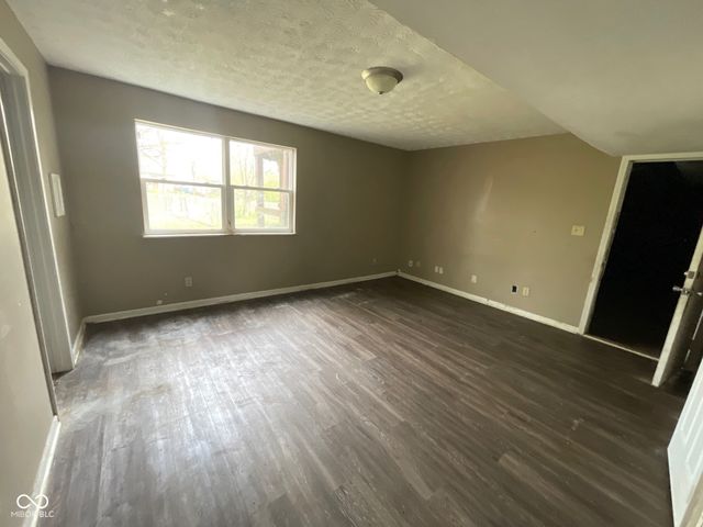 11106 Wismar Drive, Indianapolis, IN 46235