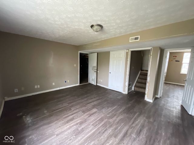 11106 Wismar Drive, Indianapolis, IN 46235