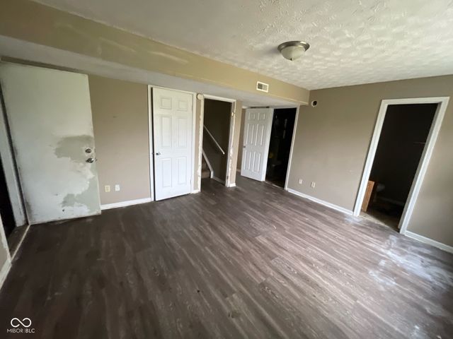 11106 Wismar Drive, Indianapolis, IN 46235