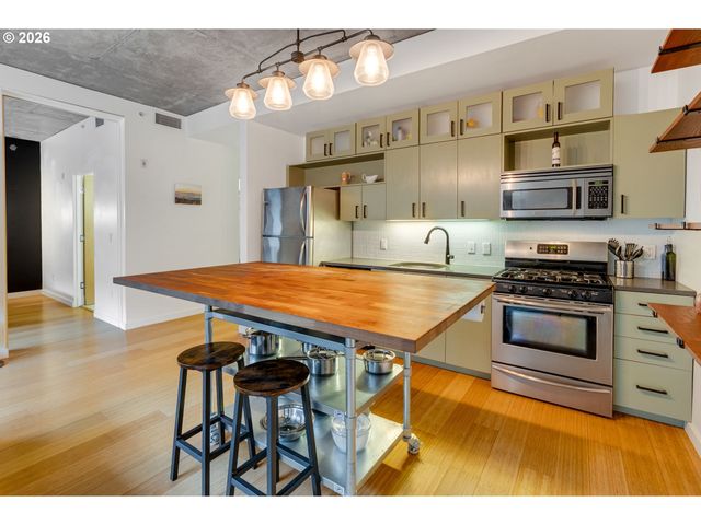 1234 Sw 18TH Ave 206, Portland, OR 97205