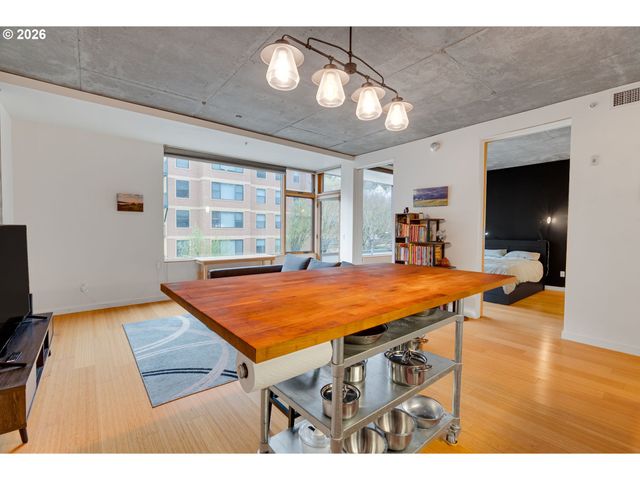 1234 Sw 18TH Ave 206, Portland, OR 97205