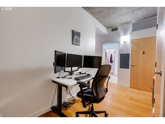 1234 Sw 18TH Ave 206, Portland, OR 97205