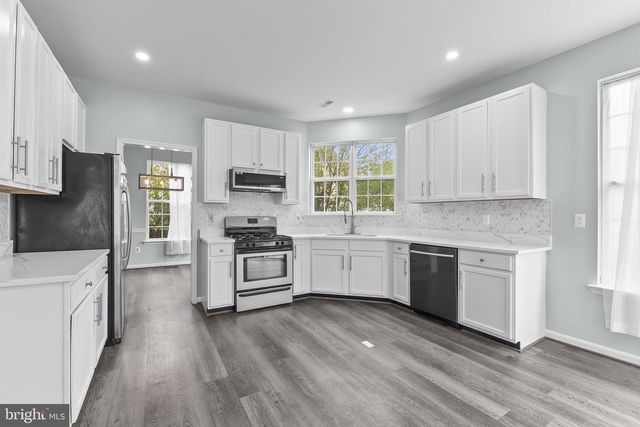 2750 CONGRESS CT, Waldorf, MD 20603