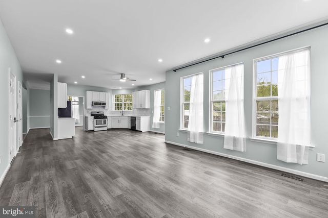2750 CONGRESS CT, Waldorf, MD 20603