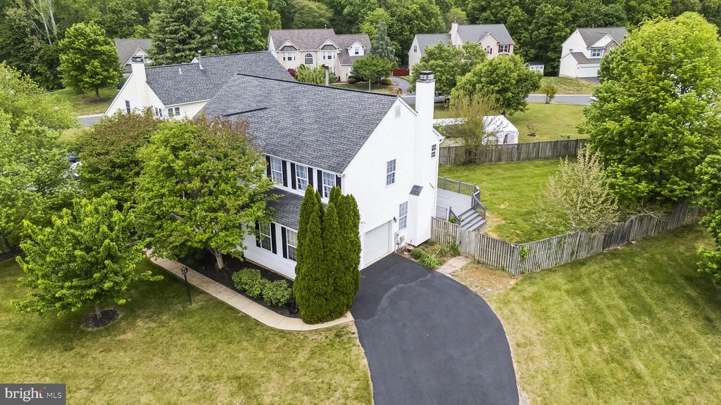 2750 CONGRESS CT, Waldorf, MD 20603
