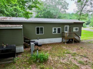 9 Hubbard Road, Deering, NH 03244