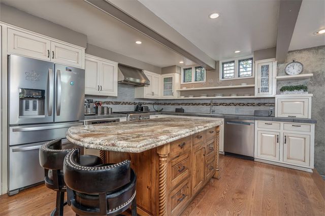 420 NW Drake Road, Bend, OR 97703