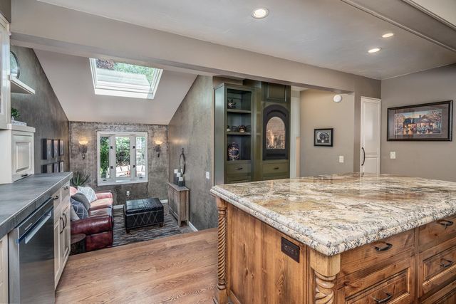 420 NW Drake Road, Bend, OR 97703