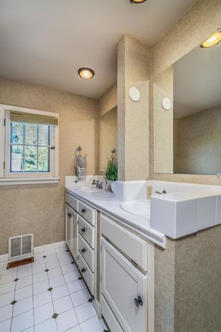 420 NW Drake Road, Bend, OR 97703