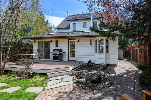 420 NW Drake Road, Bend, OR 97703