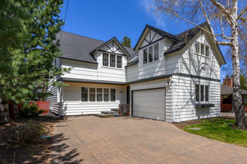 420 NW Drake Road, Bend, OR 97703