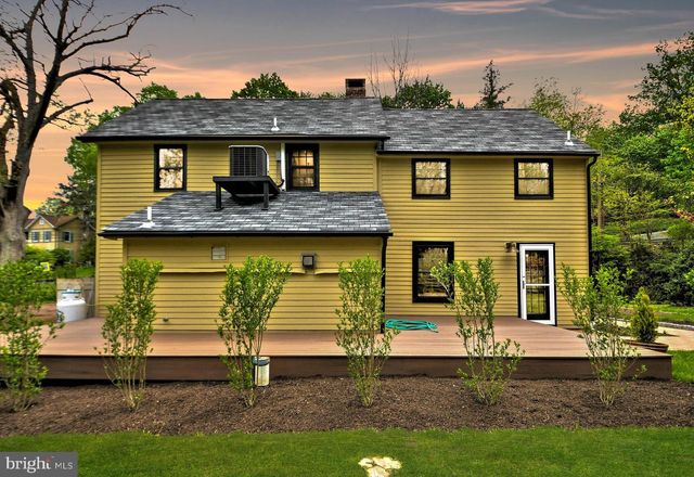 6163 CARVERSVILLE RD, Doylestown, PA 18902