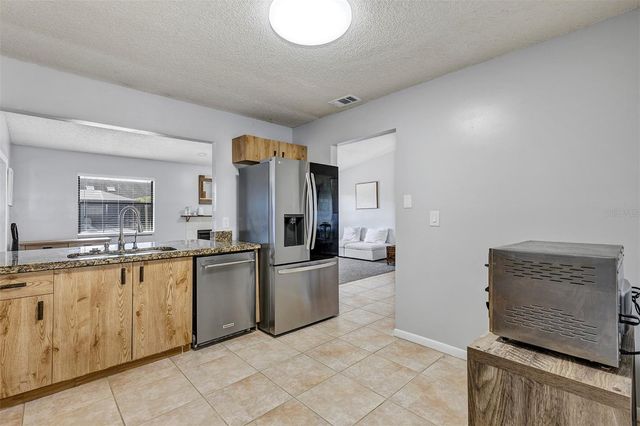 202 SW HOLDEN TERRACE, Port St Lucie, FL 34984