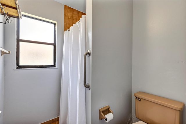 202 SW HOLDEN TERRACE, Port St Lucie, FL 34984