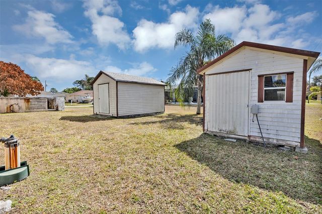 202 SW HOLDEN TERRACE, Port St Lucie, FL 34984