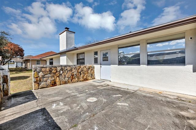 202 SW HOLDEN TERRACE, Port St Lucie, FL 34984