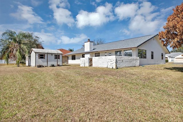 202 SW HOLDEN TERRACE, Port St Lucie, FL 34984