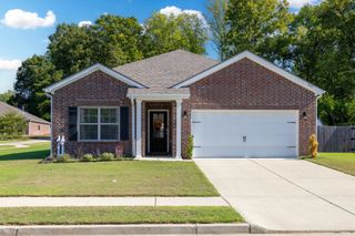 308 COLONIAL HEIGHTS DR, Munford, TN 38058