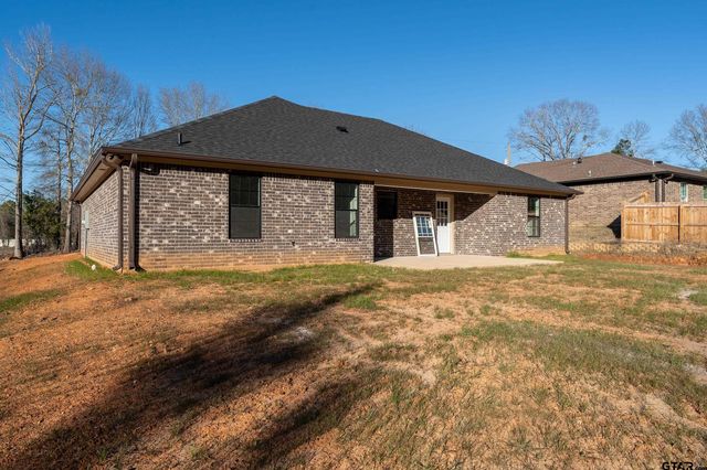 612 Giles St, Troup, TX 75789