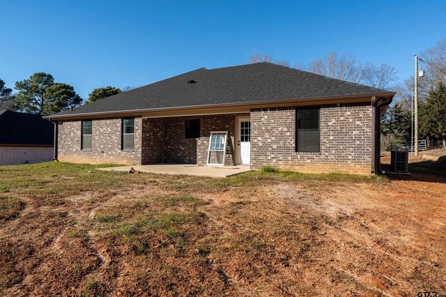 612 Giles St, Troup, TX 75789