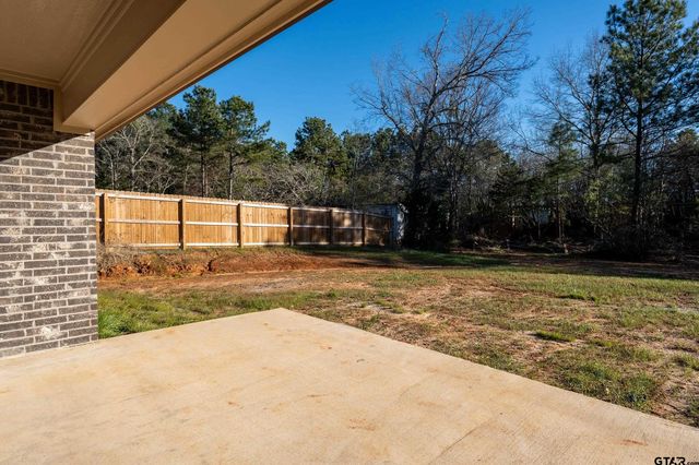 612 Giles St, Troup, TX 75789