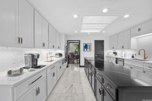 13903 Bluffoak, San Antonio, TX 78216