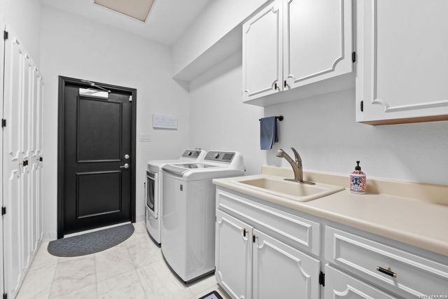 13903 Bluffoak, San Antonio, TX 78216
