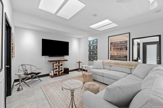 13903 Bluffoak, San Antonio, TX 78216