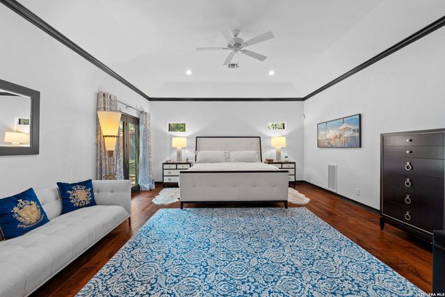 13903 Bluffoak, San Antonio, TX 78216