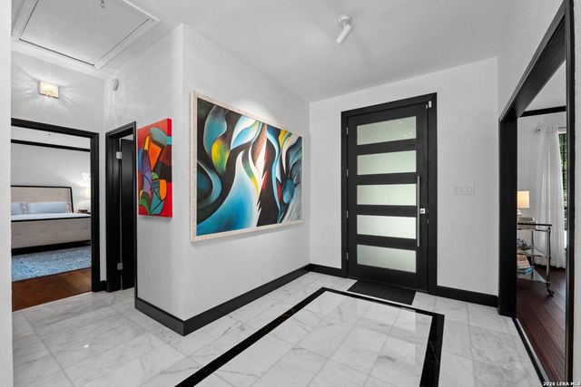 13903 Bluffoak, San Antonio, TX 78216