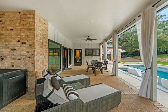 13903 Bluffoak, San Antonio, TX 78216