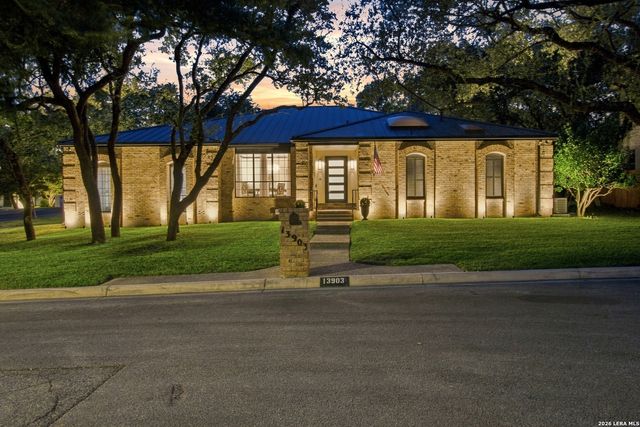 13903 Bluffoak, San Antonio, TX 78216